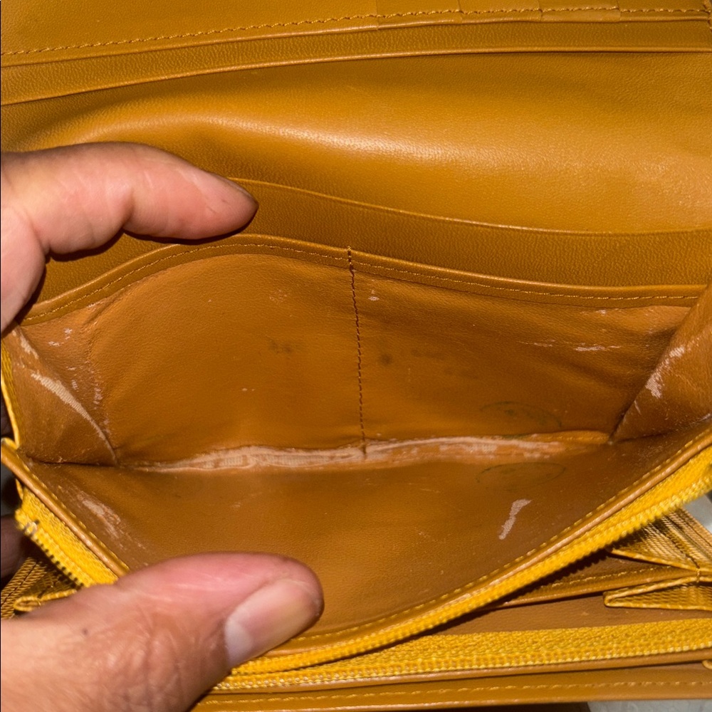 Givenchy Wallet - Picture 11 of 16